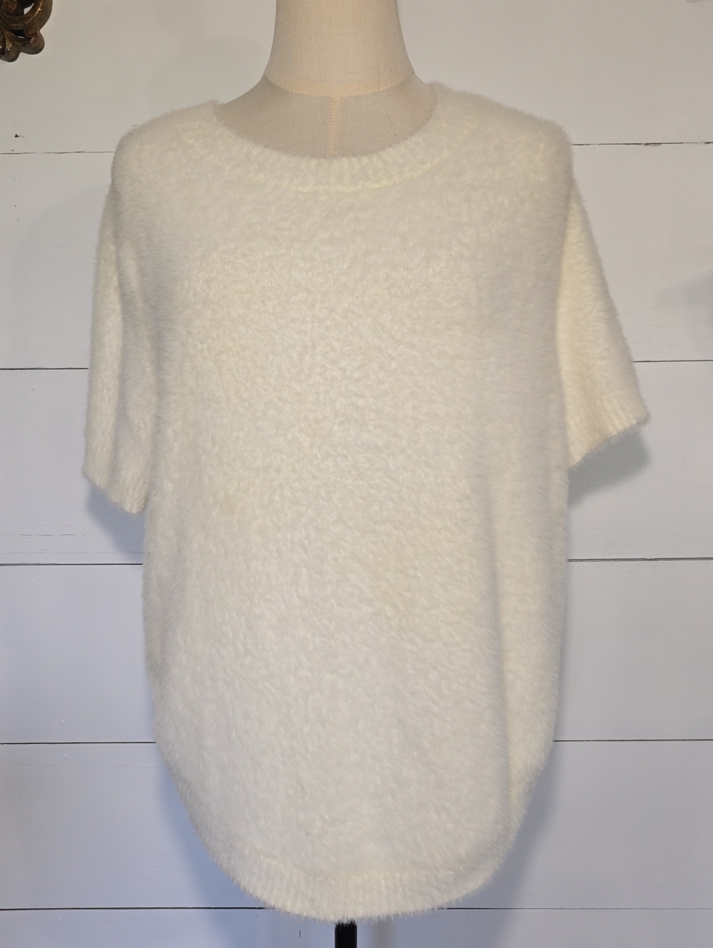 By Anthropologie Fuzzy Eyelash Knit Short Sleeve Sweater Cream Ivory S
